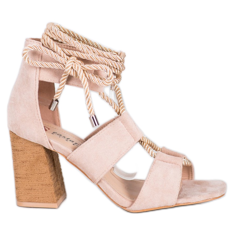 Seastar Sandale legate pe un bar maro