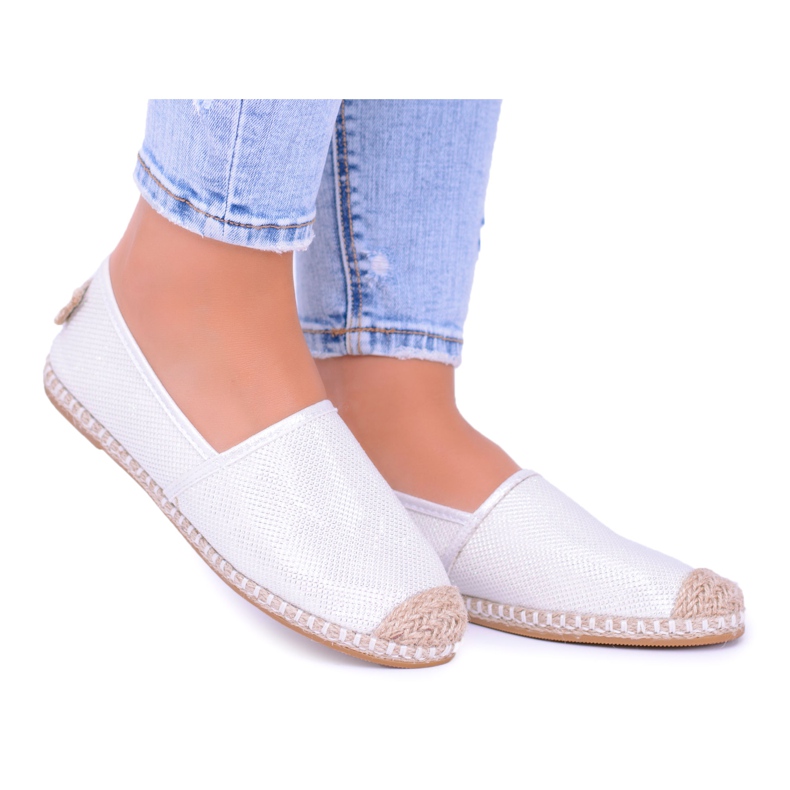 Espadrilele de damă Lu Boo White Slip On Brocade Miravet alb