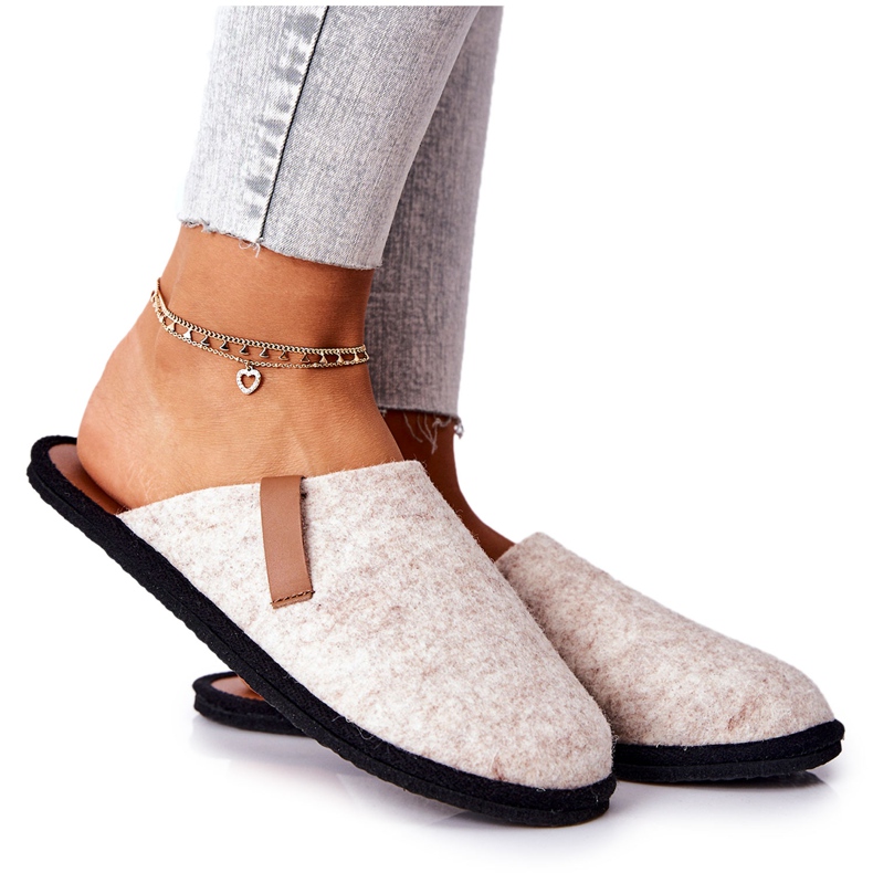 Papuci de casă pentru femei Big Star Beige D267862A bej