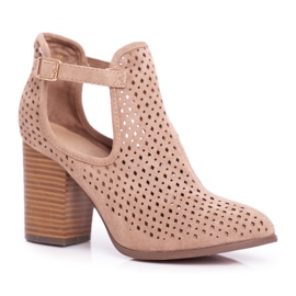 Cizme de damă cu toc piele de căprioară ajurată bej Morrena