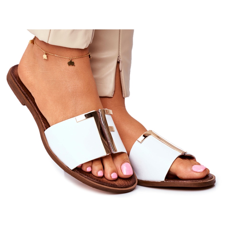 Papuci de damă eleganți albi Nicole Dilmah