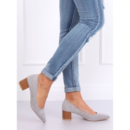 Pantofi pe toc de lemn gri CL75P Gri