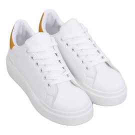 Adidași de damă albi 85-428 ALB / GALBEN Adidași de damă albi 85-428 ALB / GALBEN