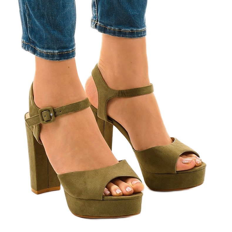 Sandale verzi pe stâlpul de piele de căprioară AT-0660-L verde