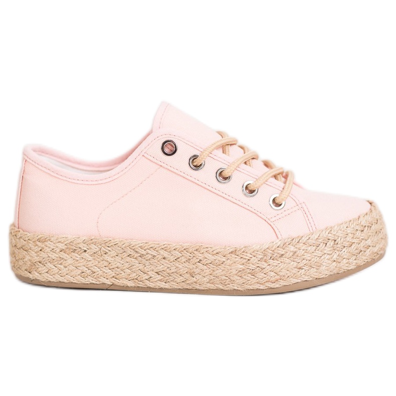 Kylie Adidași pe o platformă de paie roz