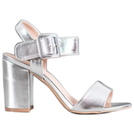 Small Swan Sandale Pe O Bară Cu Piele Eco gri Small Swan Sandale Pe O Bară Cu Piele Eco gri