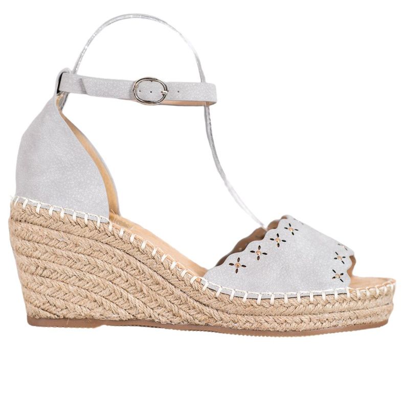 Evento Sandale cu model ajurat gri Evento Sandale cu model ajurat gri
