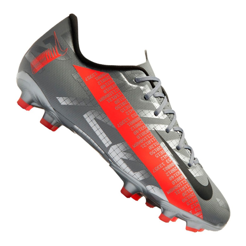 Pantofi de fotbal Nike Vapor 13 Academy Mg Jr AT8123-906 multicolor gri Pantofi de fotbal Nike Vapor 13 Academy Mg Jr AT8123-906 multicolor gri