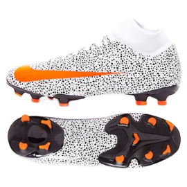 Pantofi de fotbal Nike Mercurial Superfly 7 Academy CR7 FG / MG M CZ5853-180 alb multicolor
