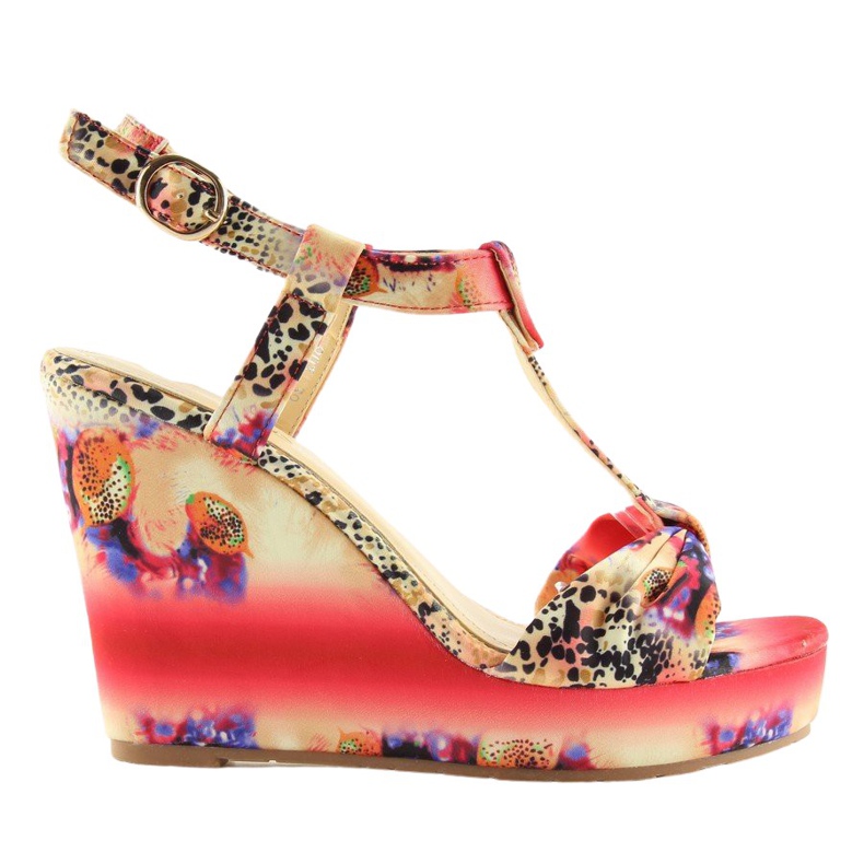 Sandale cu pene din satin 903 Red II Calitate roșu Sandale cu pene din satin 903 Red II Calitate roșu