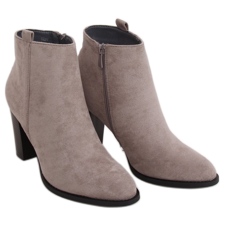 Tocuri înalte gri clasice UK09P Gri