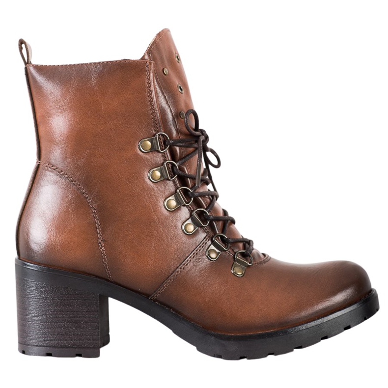 Muncitori la postul VINCEZA maro