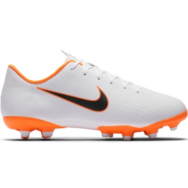Pantofi de fotbal Nike Mercurial Vapor 12 Academy Mg Jr AH7347 107 alb multicolor
