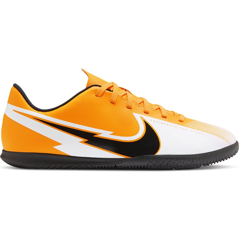 Pantofi de fotbal Nike Mercurial Vapor 13 Club Ic Junior AT8169 801 portocale portocale