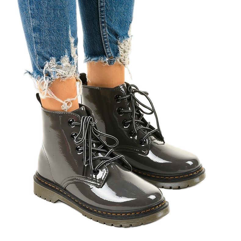 Cizme gri din piele lacată TL143-7