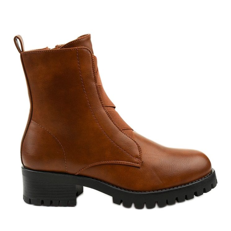 Cizme maro pe stâlpul izolat Chanhett