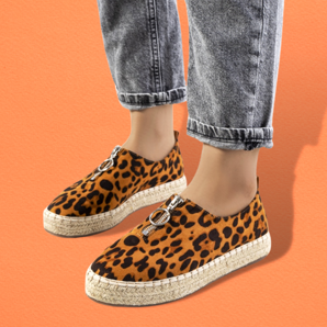Cum să porți pantofi cu imprimeu leopard? Stiluri geniale pentru diverse ocazii