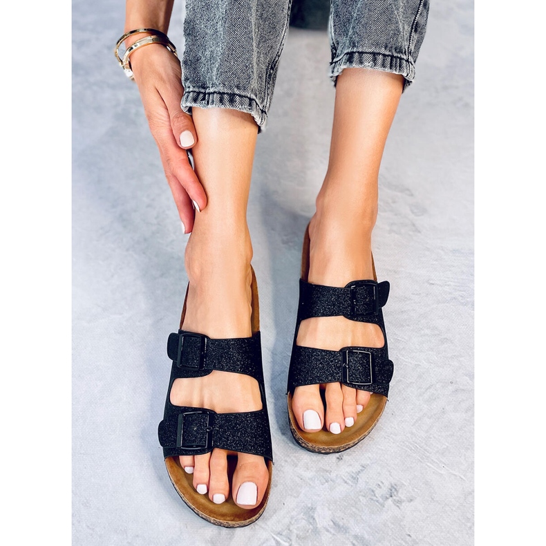 Papuci din plută cu sclipici negru Alexa 1