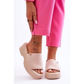 Papuci de damă cu platformă Bej Carmela 2