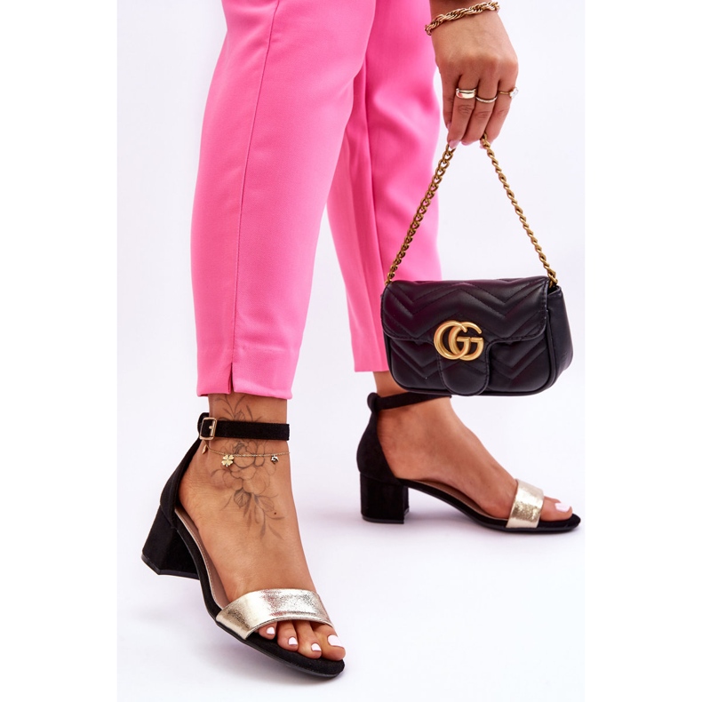 Sandale confortabile Layna, negre și aurii, cu toc mic negru 1