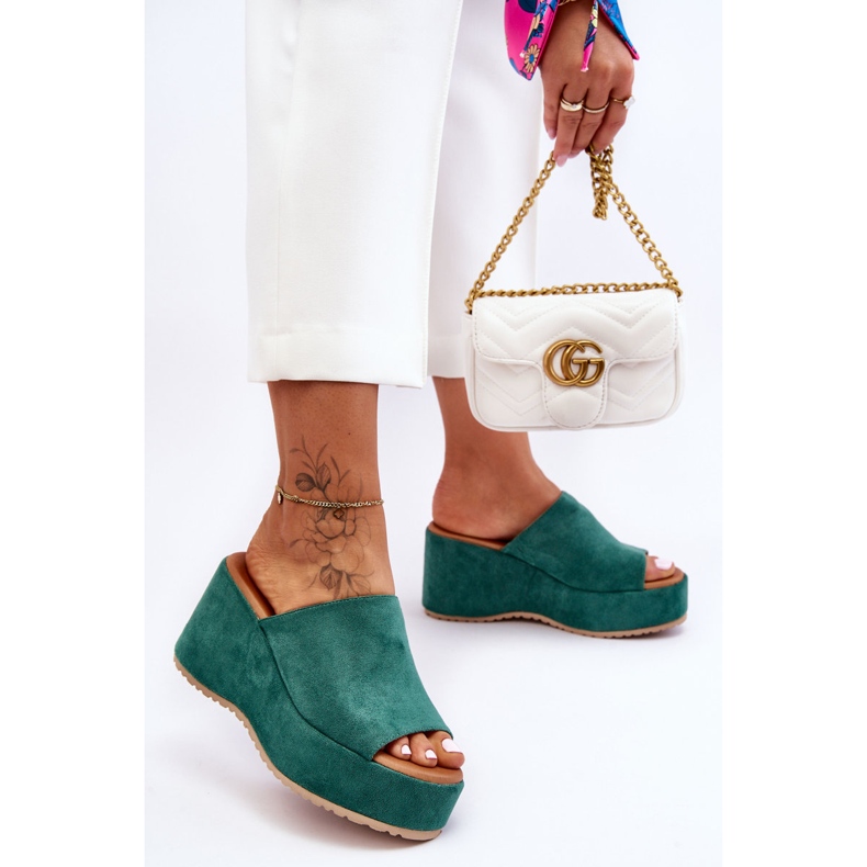 Papuci de damă pe o platformă masivă, verde Martina 1