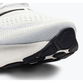 Pantofi de alergare New Balance Fresh Foam More v4 M NBMMORCW4 alb 6