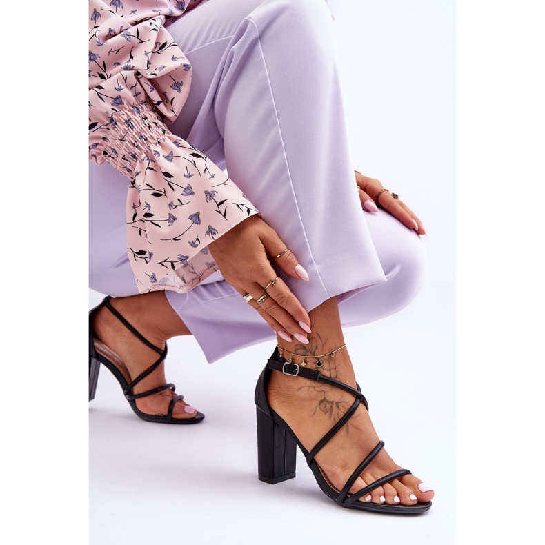 Sandale Piele Pe Toc Cu Dungi Negre La Meria negru 2