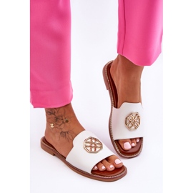 Papuci de damă clasici cu toc plat alb Larotte 1