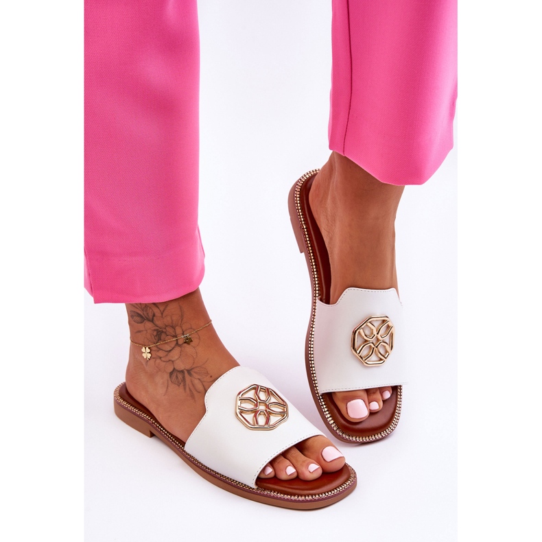 Papuci de damă clasici cu toc plat alb Larotte 1 Papuci de damă clasici cu toc plat alb Larotte 1