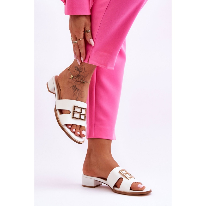 Papuci Eleganti De Dama Cu Decorat Alb Atlantis 1