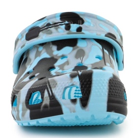 Slapi Crocs Classic Spray camo Clog 208305-441 albastru 1