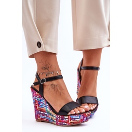 Sandale de damă pe o pană colorată Malibu neagră negru 1