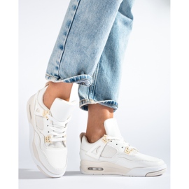 Adidasi albi cu talpa groasa de la Shelovet 1