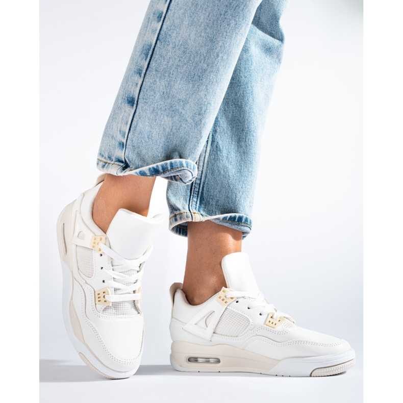 Adidasi albi cu talpa groasa de la Shelovet 1