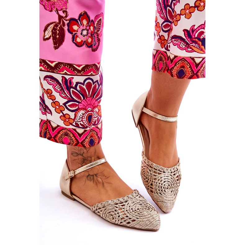 Sandale plate de damă elegante, aurii de aur 4