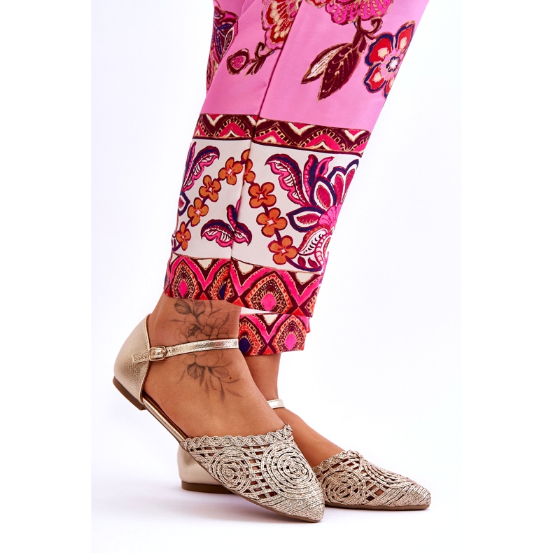 Sandale plate de damă elegante, aurii de aur 7