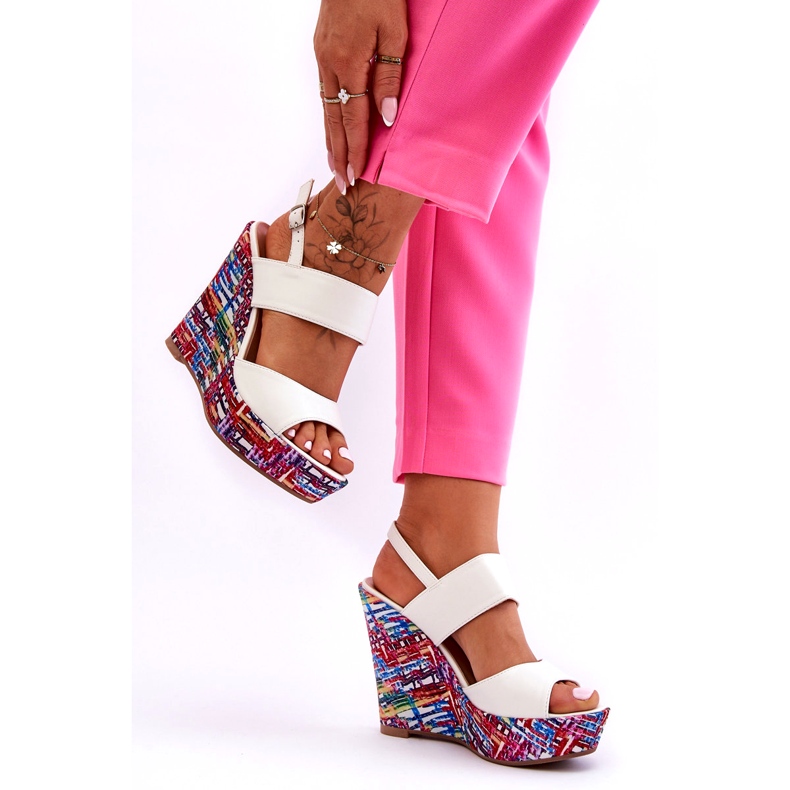 Sandale cu pană de damă Calderia albă 3