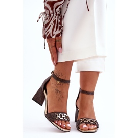 Sandale din piele cu toc triunghiular Laura Messi 2595 maro 1 Sandale din piele cu toc triunghiular Laura Messi 2595 maro 1