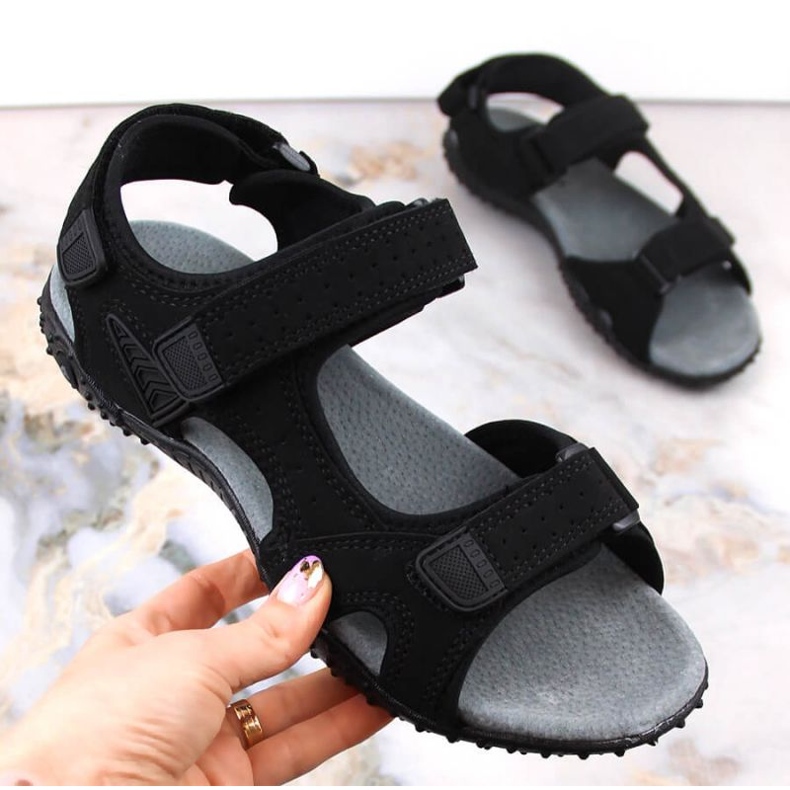 Sandale sport cu velcro de culoare neagră American Club W AM929A negru 1