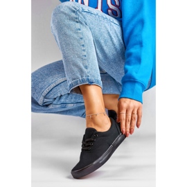 Adidasi clasici de dama cu talpa neagra negru 1