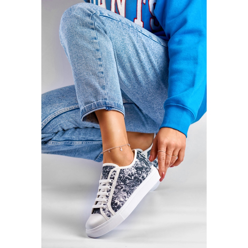 Adidasi de dama alb-negri 1 Adidasi de dama alb-negri 1