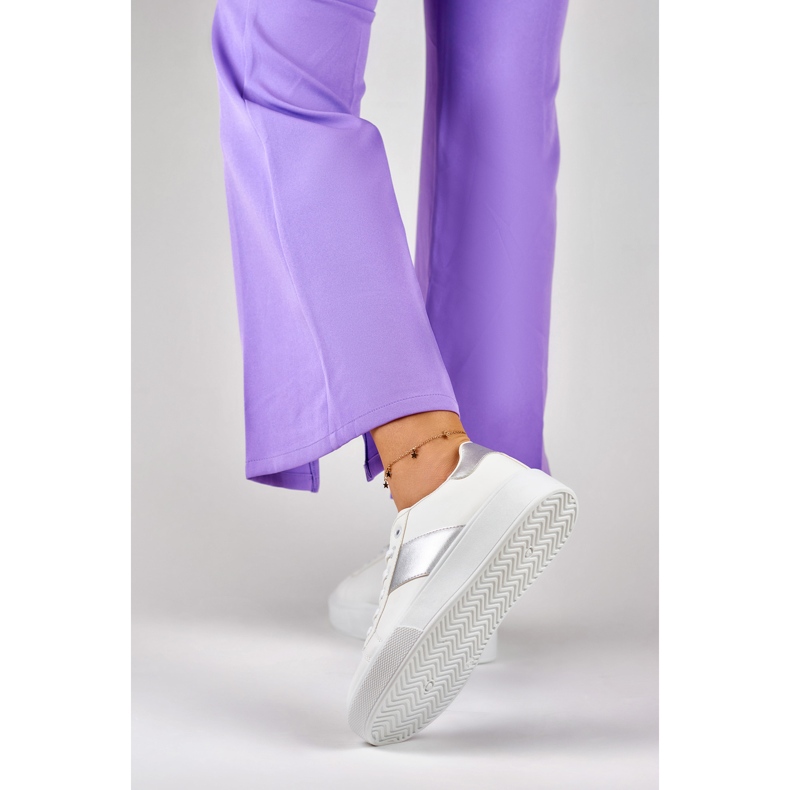 Tenisi albi de dama pe platforma cu plus argintiu 1