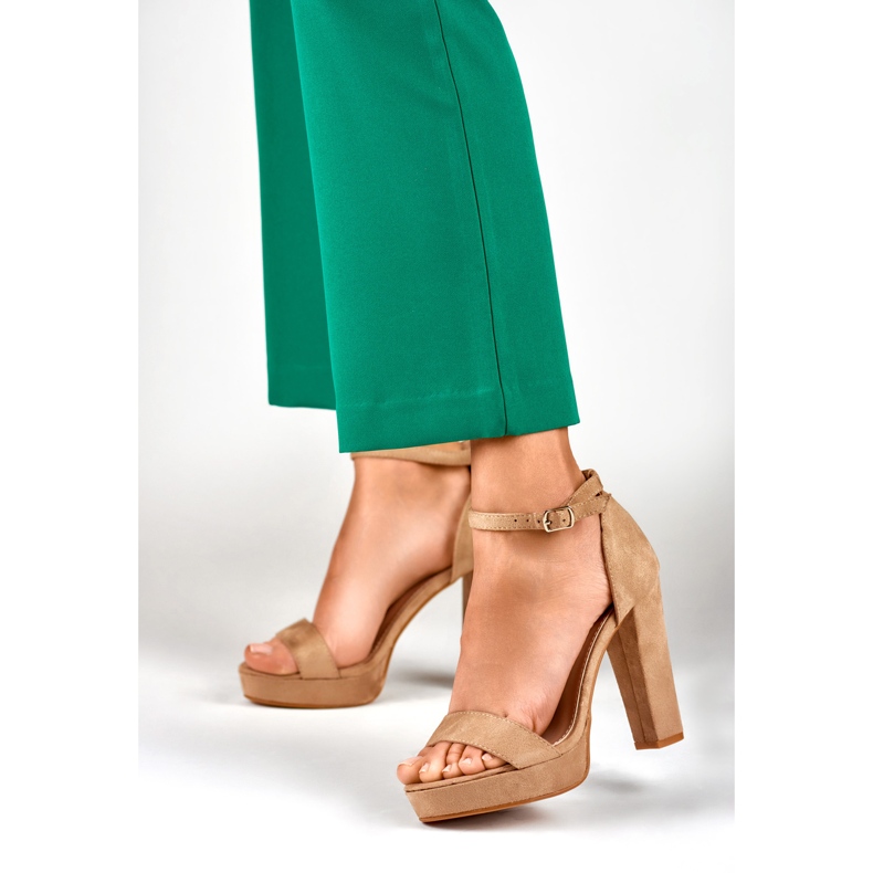 Sandale bej cu glezne înalte 2