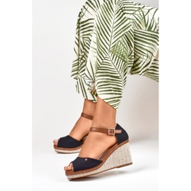 Sandale de damă cu pană negre de la Tomm negru 1