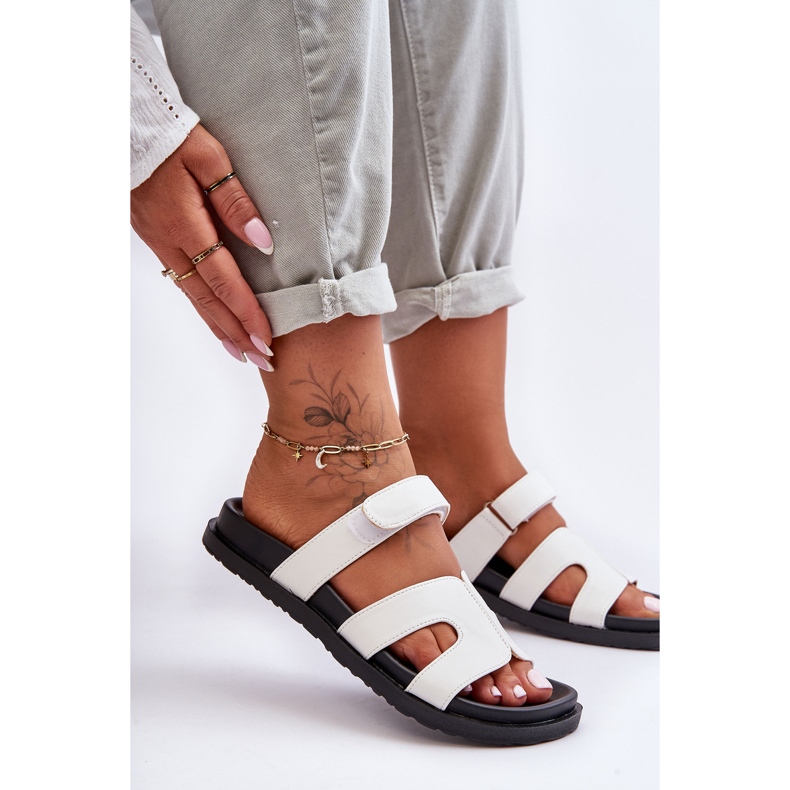 Papuci De Damă Clasici Piele Cu Velcro Amedon Alb 2 Papuci De Damă Clasici Piele Cu Velcro Amedon Alb 2