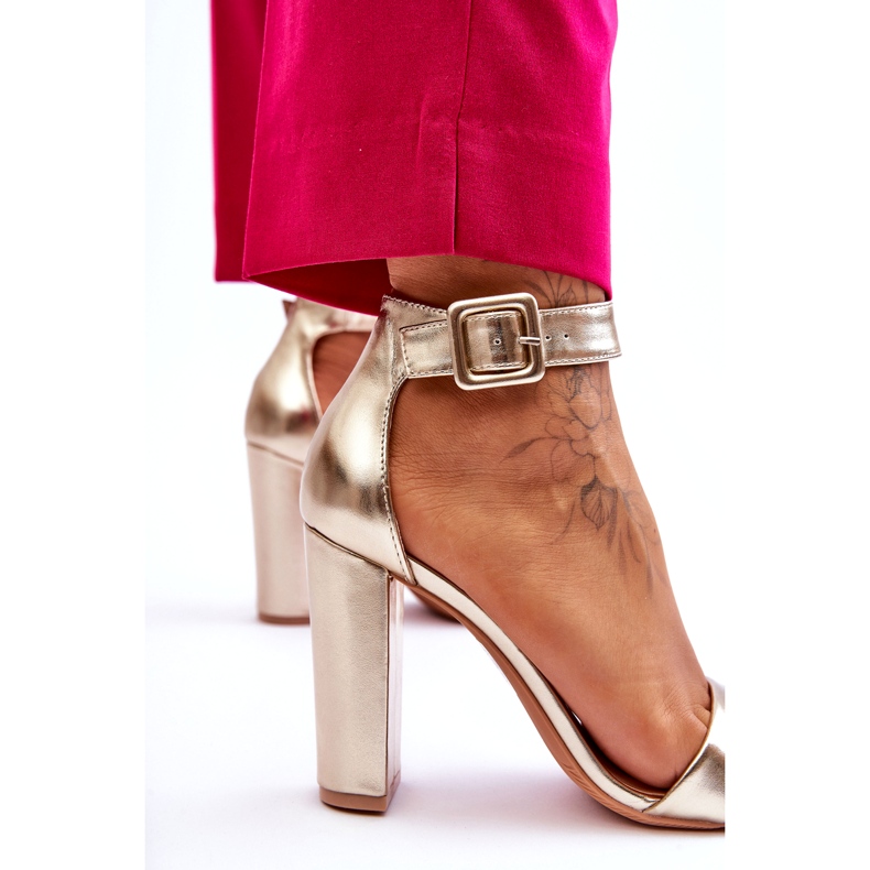 Sandale aurii metalice cu toc înalt de aur 2