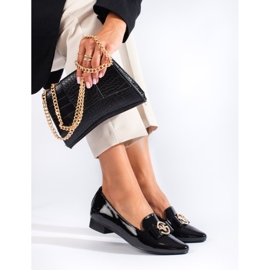 Mocasini eleganti lacuiti cu toc jos de la Vinceza negru 1