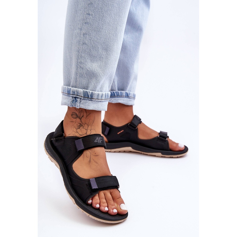 Sandale sport pentru damă 4F 4FSS23FSANF016-22S Negru 2