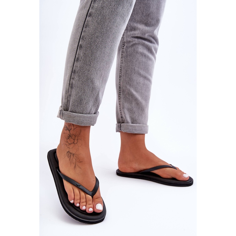 Flip-flops clasici pentru femei 4F 4FSS23FFLIF067-20S negru 2