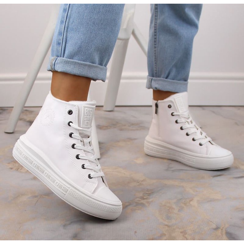 Tenisi izolați cu șireturi Big Star W INT1902A albi 2